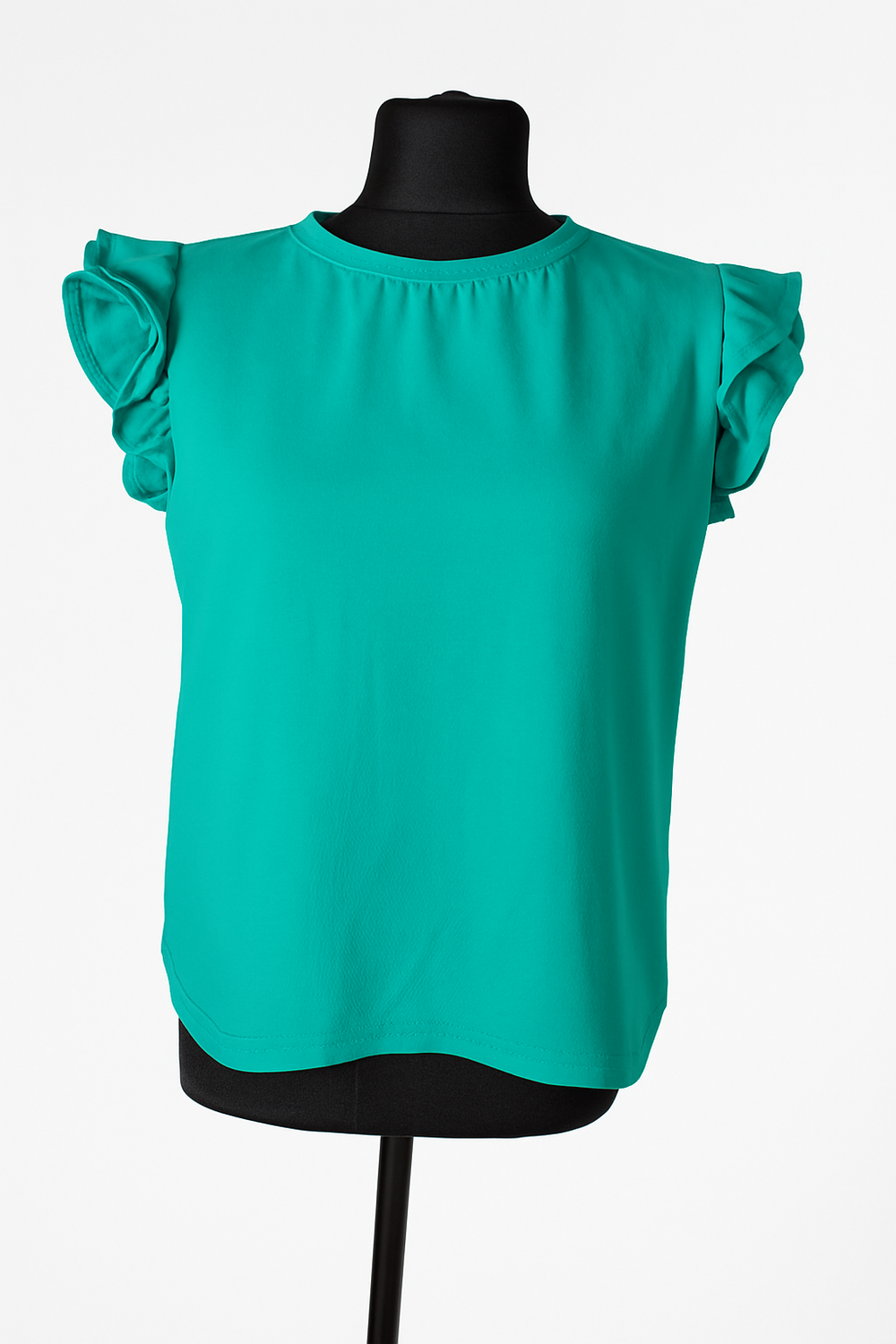 Sieviešu krekls ar volāniem – vieglums, kas piešķir eleganci